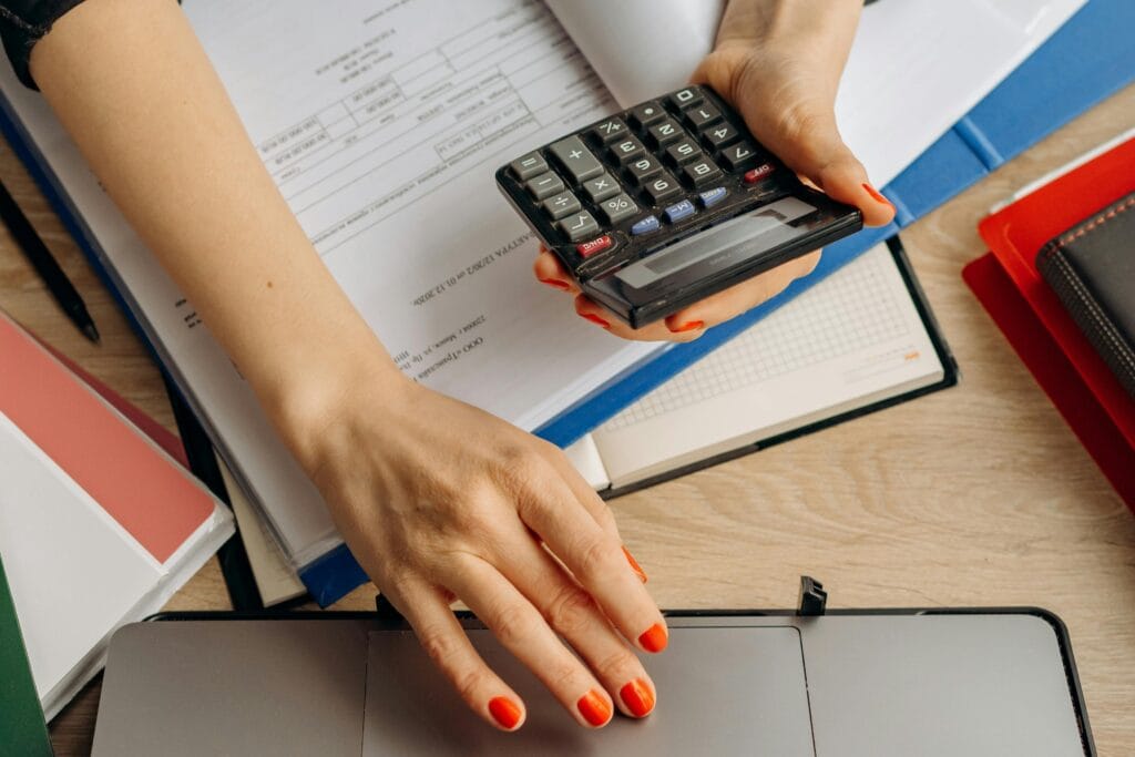 Opodatkowanie podziałów spółek – PIT, CIT, VAT, PCC